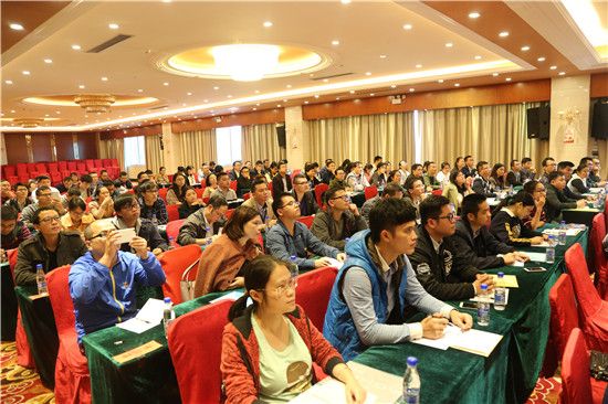 玉林市共青团干部学习宣传贯彻党的十九大精神暨玉林市青少年事务社工培训班开班