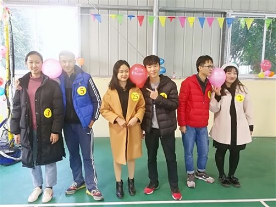 广园社区开展“心手相牵·广结良缘”主题联谊活动