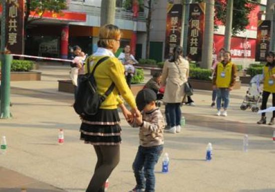 南湖街道：凤岭北社区开展“我运动，我健康，我快乐”志愿服务活动