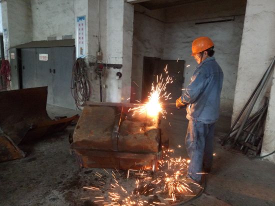 华锡集团股份有限公司铜坑矿团委精心部署检修备战新年安全生产