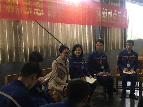 团玉林市委到基层团支部宣讲党的十九大精神