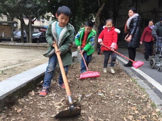 秀峰区中隐社区团支部开展“争做书香少年，温暖遍布中隐”青少年阅读活动