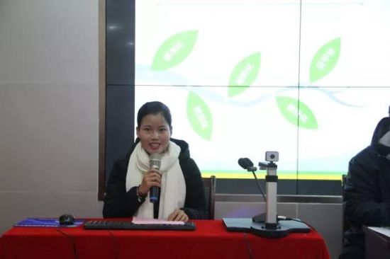 北海市开展“让温暖一起回家” 返乡大学生座谈会