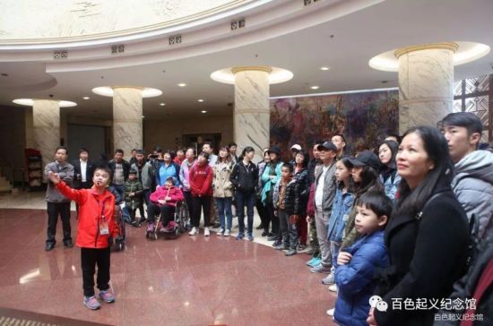 春节里的红色情怀