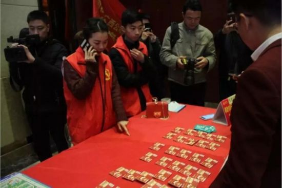 【送冬迎春˙温情暖心】北海共青团继续 深入开展“让温暖一起回家”以及 “暖冬行动”系列活动