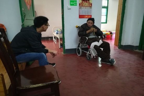 广西师范大学青协文旅分会组织聚福缘探望老人活动