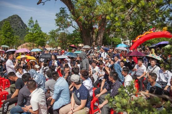 秀峰区成功举办第四届“团聚爱 情定桃花湾”青年交友联谊活动