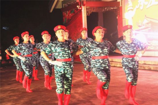 青春绽放｜恭城县举办庆“五·四”青年文艺晚会