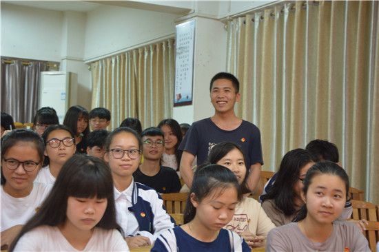 兴业县团委组织开展“青年大学习”主题团日活动