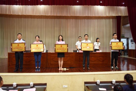 玉州区共青团隆重举行纪念五四运动99周年暨建团96周年活动