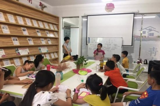 北海市青少年之家“成长营”——关爱青少年健康成长