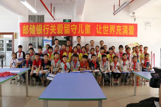 暖心|隆安县“爱的快递”把孩子们的节日祝福送给他乡的父母！