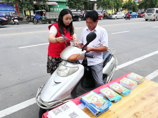 珍爱生命,拒绝毒品|玉州区团委开展“6.26”国际禁毒日宣传活动