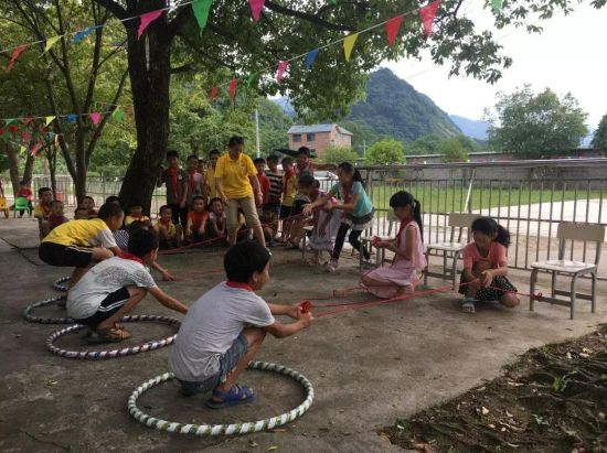 恭城县观音乡关注儿童暑期安全,公益课堂请进瑶乡