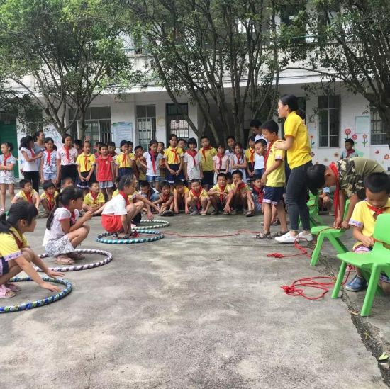 恭城县观音乡关注儿童暑期安全,公益课堂请进瑶乡