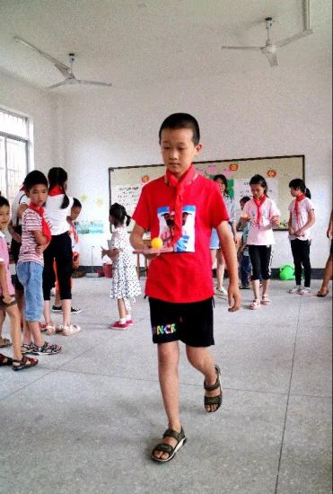 【恭城县大学生西部计划志愿者】六·一的花朵你最美