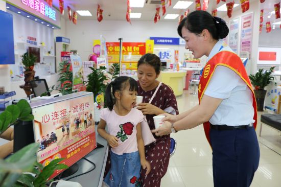 防城港移动开展青年文明号开放周，共建社会文明新风尚