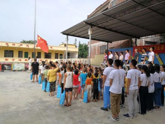 情暖童心，精准筑梦