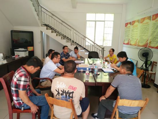 团市委“七一”间开展“七一”慰问暨“换位沉底”活动