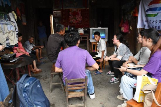 【青春三下乡】广西高校学子开展“睦洞扬师德，彩梦绘会仙”社会实践活动