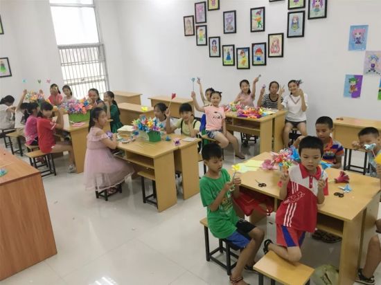 2018年玉林市青少年活动中心暑期公益培训活动结束了！