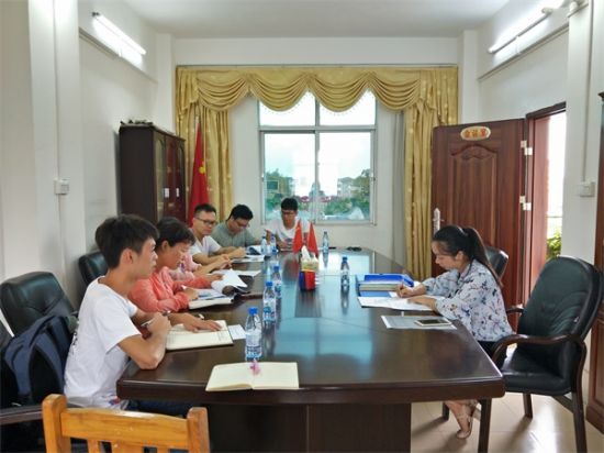 钦州学院GIS特色小镇规划调研团到陆屋江平两镇开展暑期实践调研活动