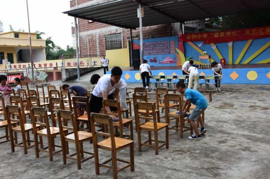 七月鎏夏三行情，八月季忆聚首馨