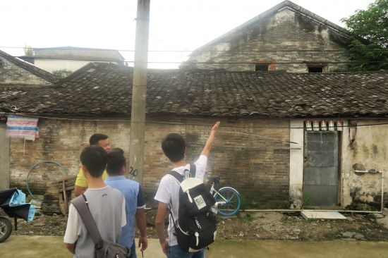 “寻英雄足迹,展城市之魂”—— 钦州学院暑期大学生社会实践志愿者在行动