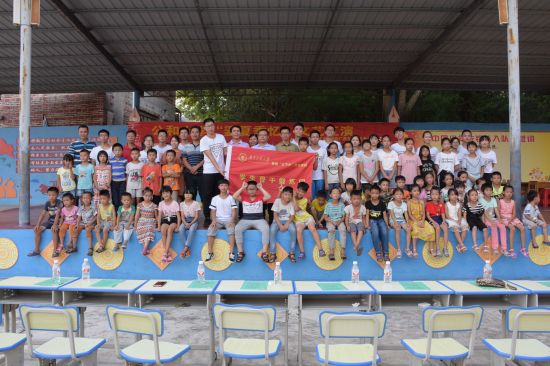 七月鎏夏三行情，八月季忆聚首馨