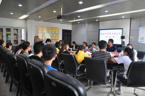 临桂学联筹委会召开成员见面会