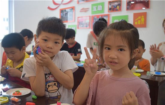 关爱留守儿童，我们一起行动！2018年岑溪市南方商圈青少年之家暑期志愿服务活动