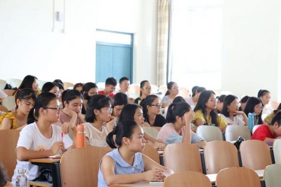 广西师范大学外国语学院2015级英语专业开展实习动员大会