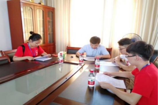 【2018年“丝路新世界·青春中国梦”】政企同心，共建“扶贫车间”——经管学子赴广西崇左市宁明县城中镇调研