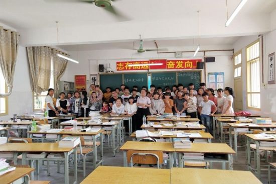 青春传递正能量——禁毒防艾我先行