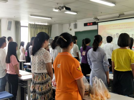 【共青团改革】东南亚语言文化学院2018级柬埔寨语班团支部召开首次主题团会