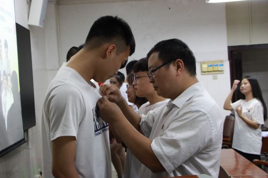 【共青团改革】软件与信息安全学院新生召开首次主题团会