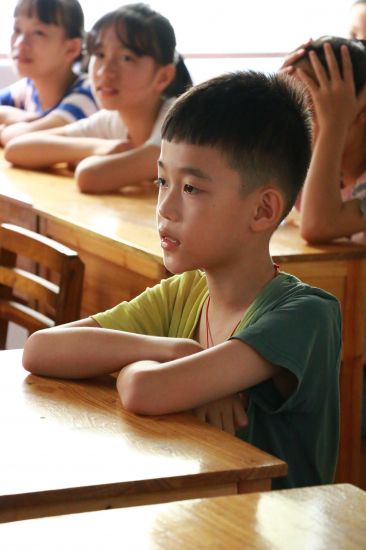 2018下半年“情暖童心”流动少年宫公益课堂开课啦