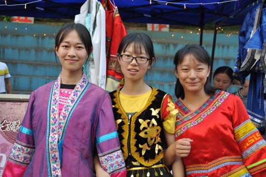 广西民族大学民社学院积极参加本校2018年中秋游园音乐会