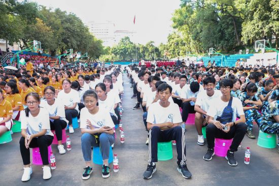 广西民族大学管理学院在2018年军训合唱比赛荣获三等奖