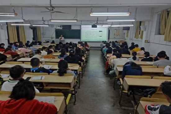 广西师范大学职业技术师范学院、健康管理学院团委学生会组织召开《学习习近平在全国宗教工作会议重要讲话》专题学习会