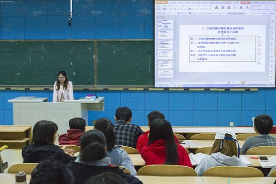 广西师范大学电子工程学院各年级开展民族宗教专题教育活动