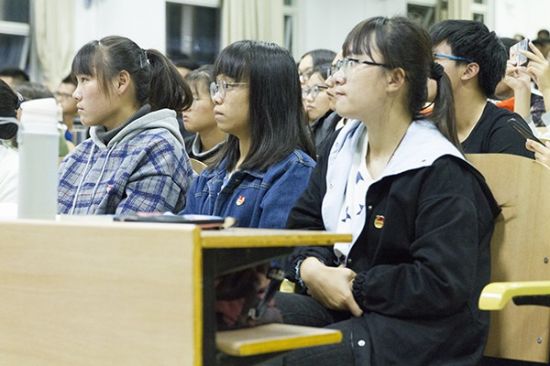 广西师范大学电子工程学院各年级开展民族宗教专题教育活动