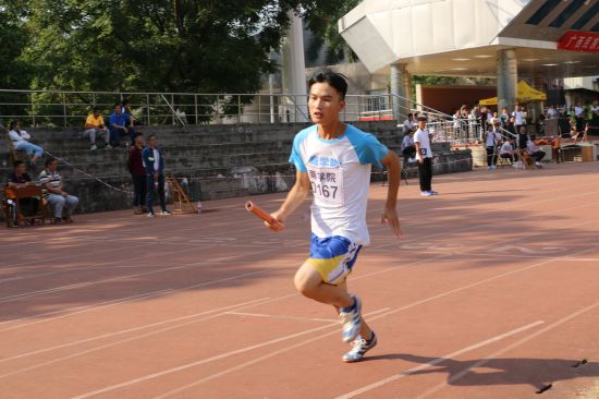 【广西民族大学2018校运会】径赛：拼出成绩 赛出精彩