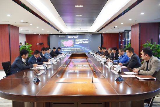 共青团广西区委书记李楚同志率班子一行到中国移动广西公司参观交流