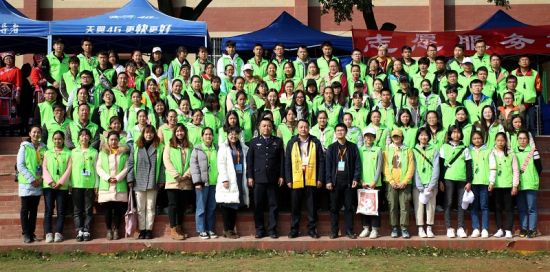 志在青春，研支同行——广西师范大学研究生支教团成员助力中国第十五届盘王节志愿服务工作