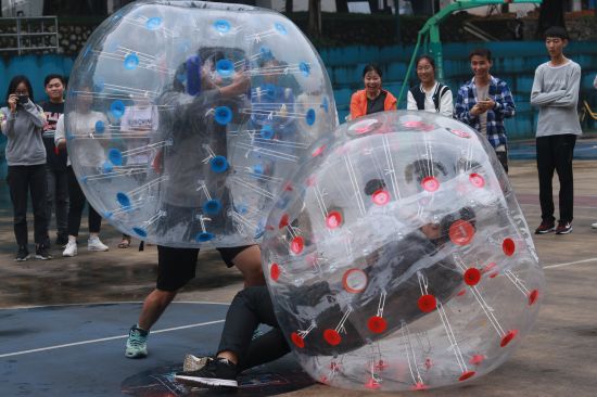 民大学子展风貌 校园寻宝趣事多