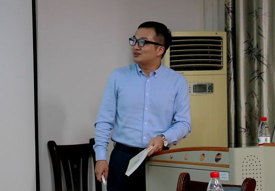 广西民族大学管理学院举办“浸沐书香，明辨笃行”读书分享会