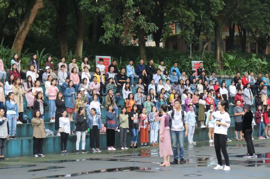 广西民族大学“心连心”艺术团志愿者排练活动顺利开展