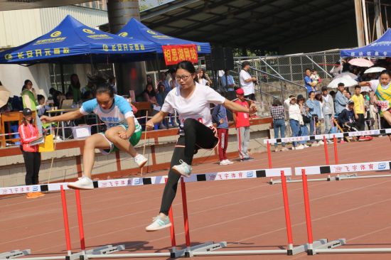 【2018广西民族大学校运会】径赛:拼出成绩 赛出精彩
