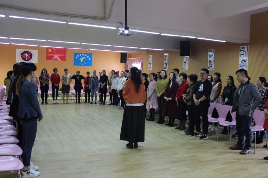 容县青企协携手容县青少年综合服务平台成功举办《成长讲坛》家庭教育公益讲座第八讲